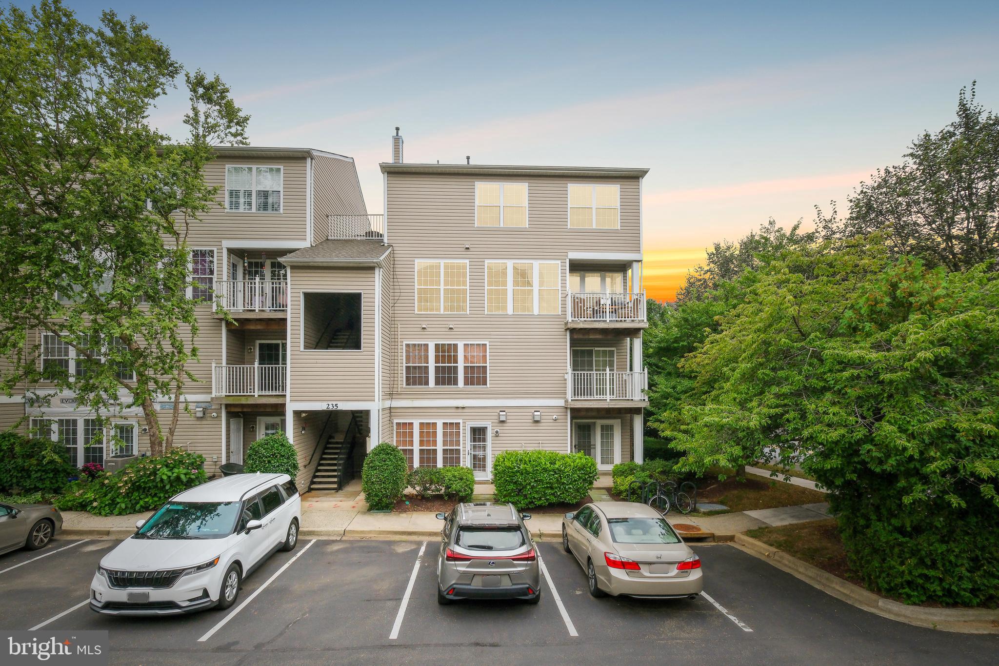 235 JAY DRIVE B 92