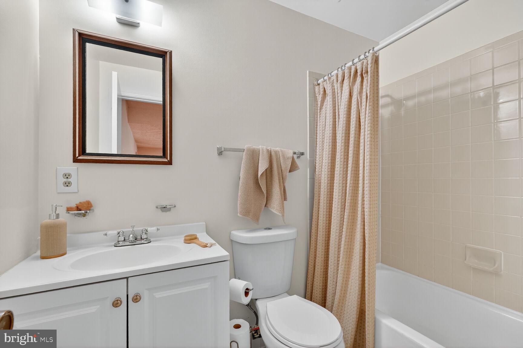 7612 CODDLE HARBOR LANE