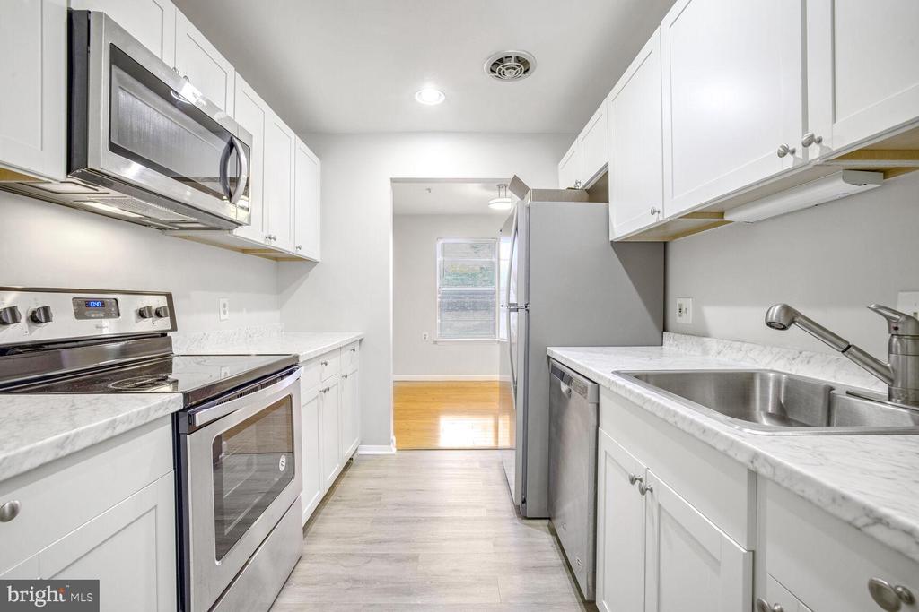 7923 CORIANDER DRIVE 103