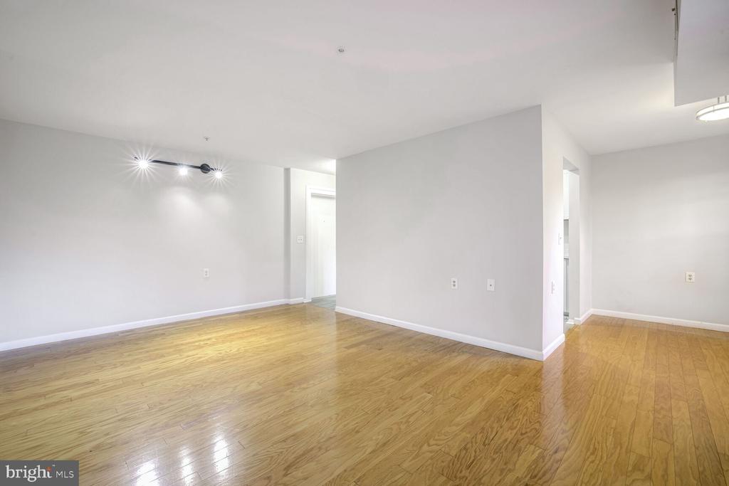 7923 CORIANDER DRIVE 103