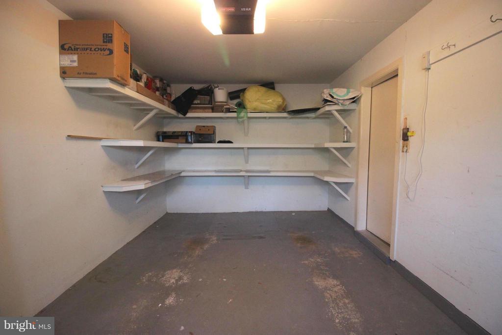 5918 EDSON LANE