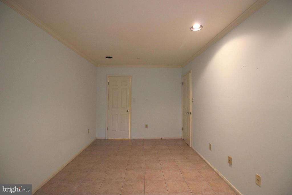 5918 EDSON LANE
