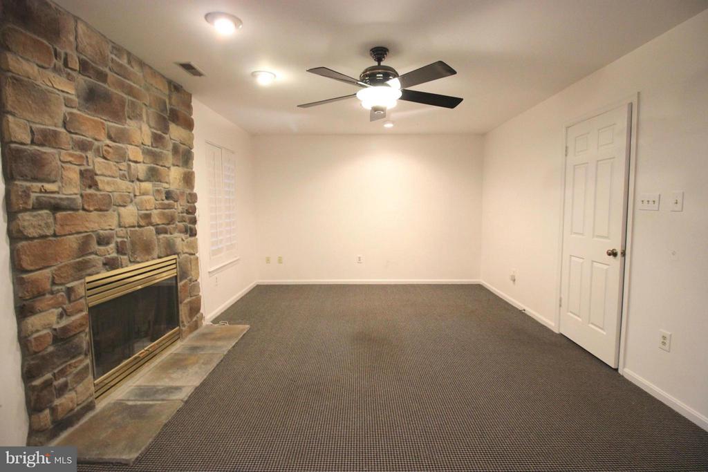 5918 EDSON LANE