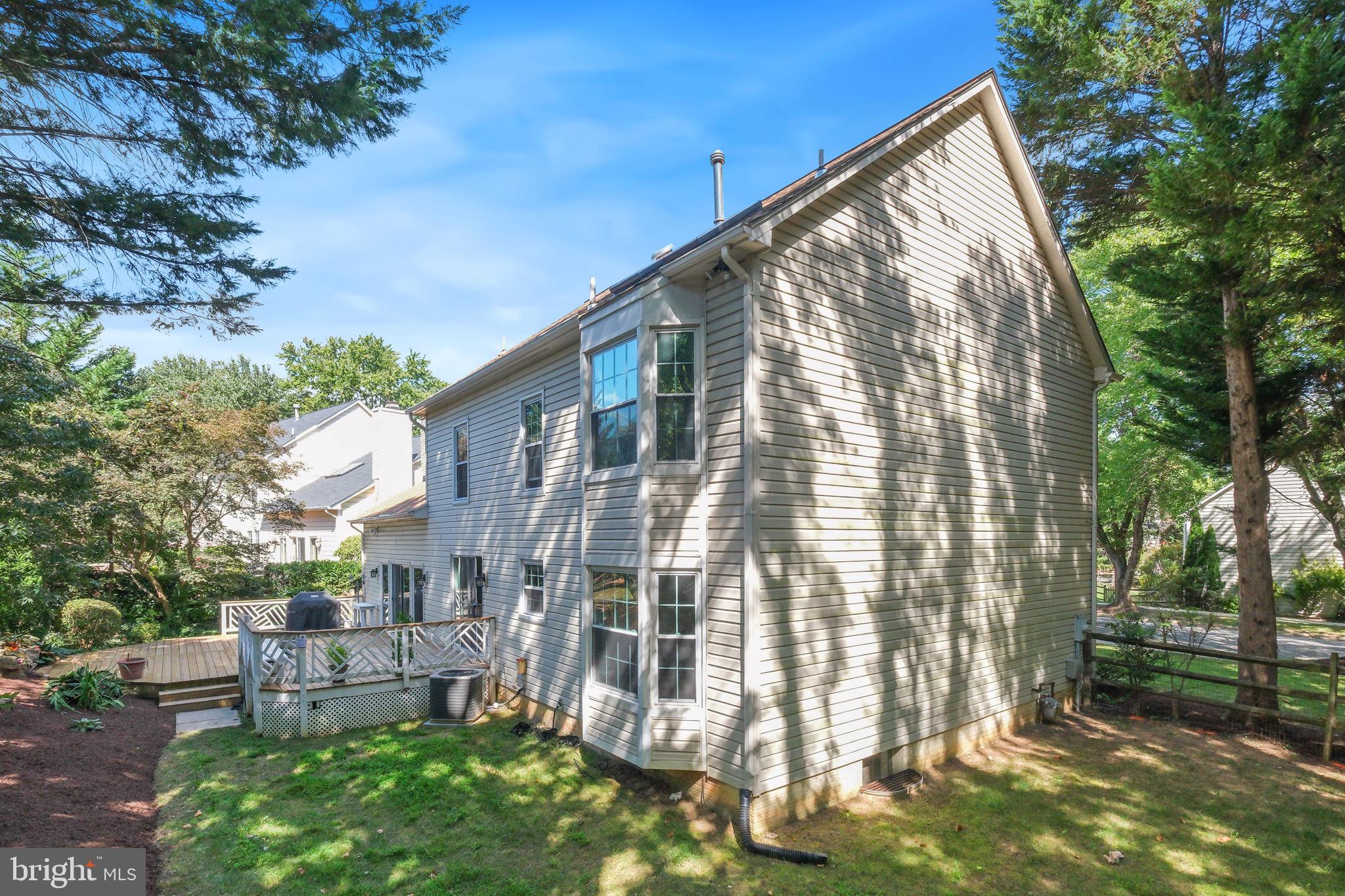 900 WHITE PINE PLACE