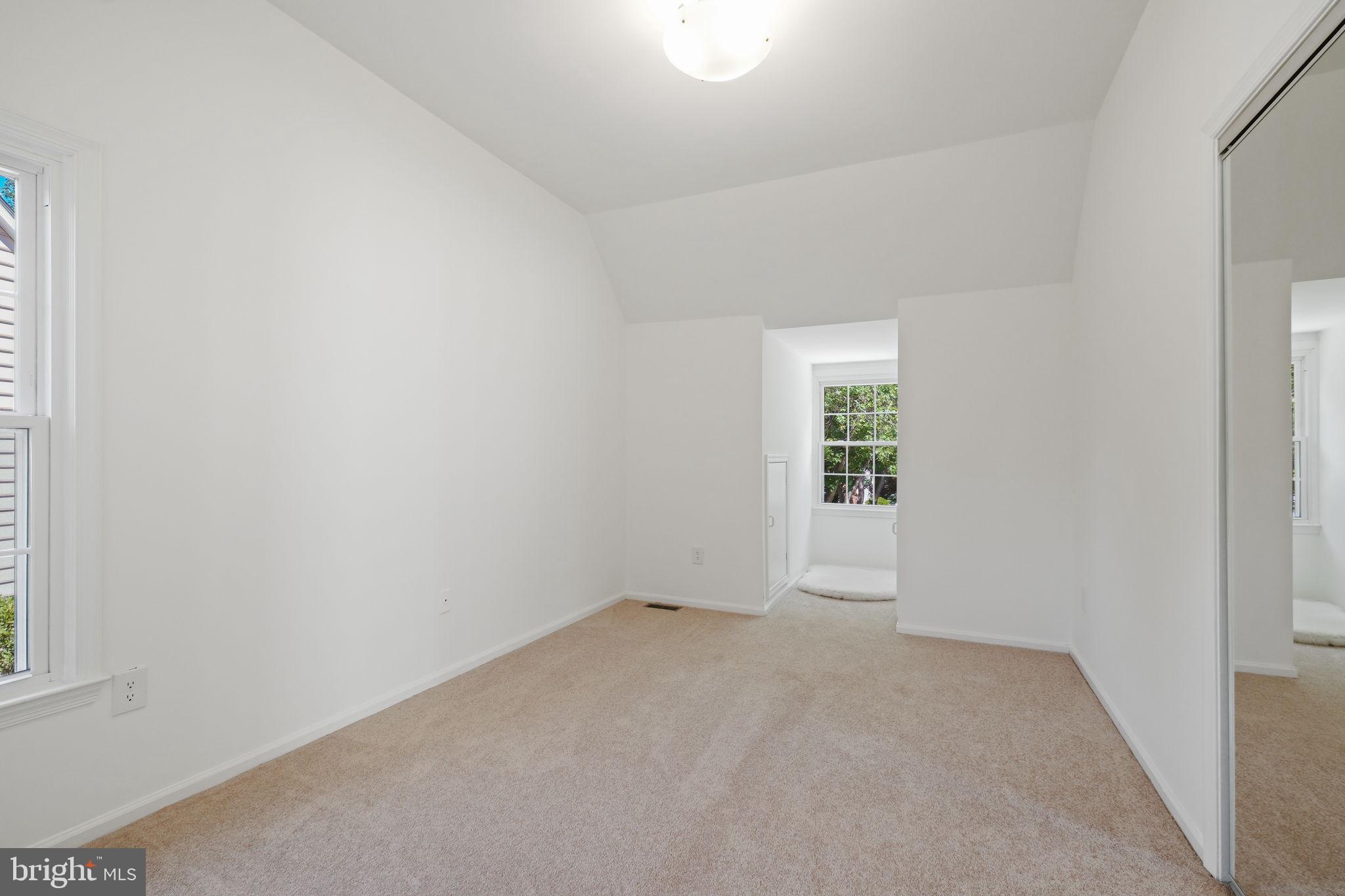 900 WHITE PINE PLACE