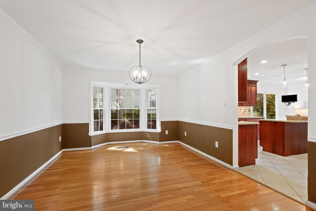 900 WHITE PINE PLACE