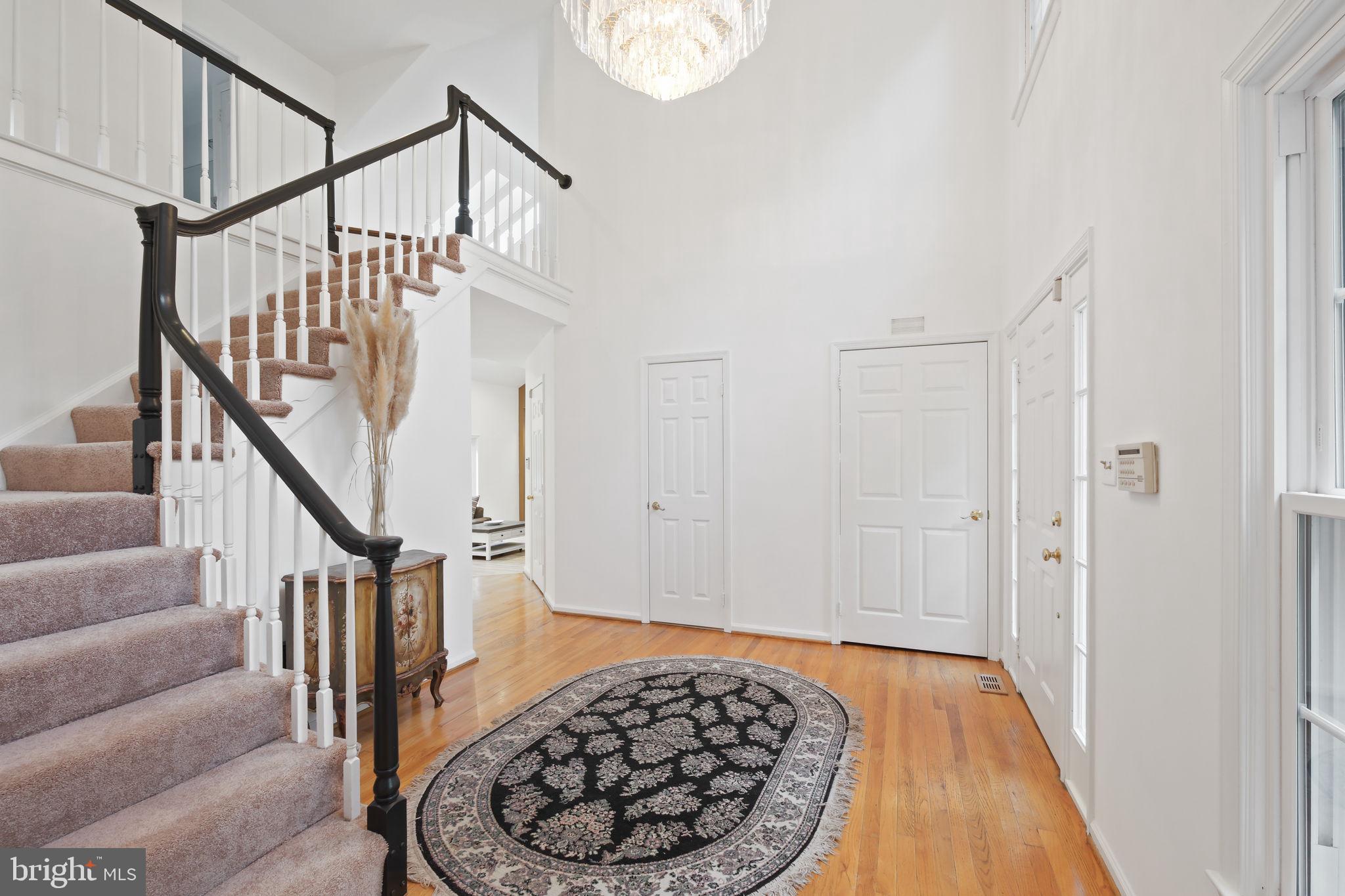 900 WHITE PINE PLACE