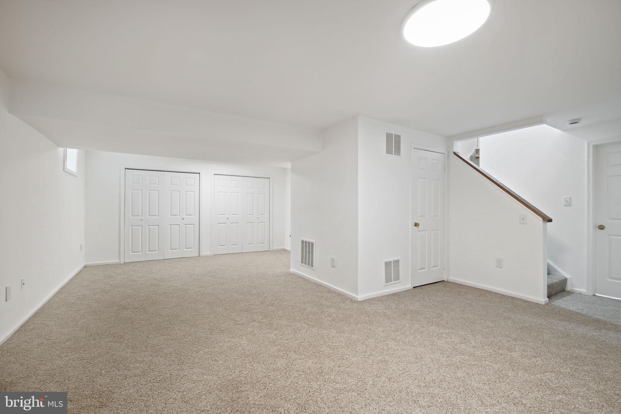 900 WHITE PINE PLACE