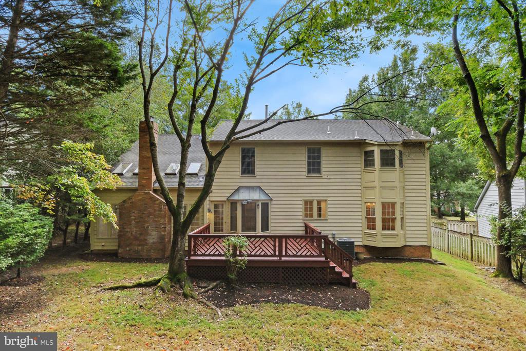 5606 SUGARBUSH LANE