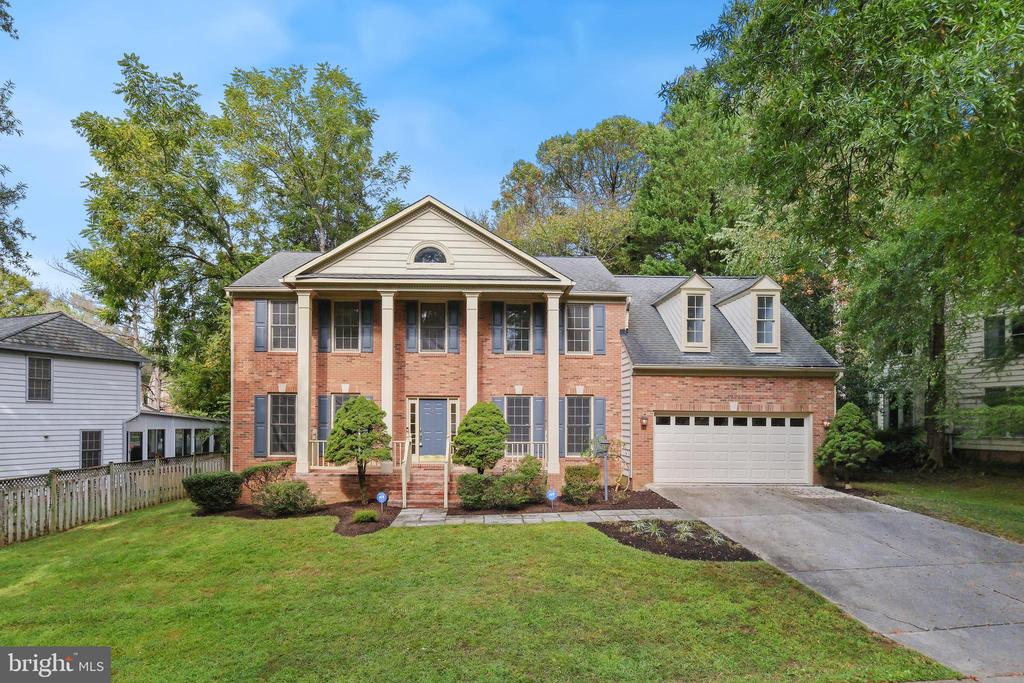 5606 SUGARBUSH LANE