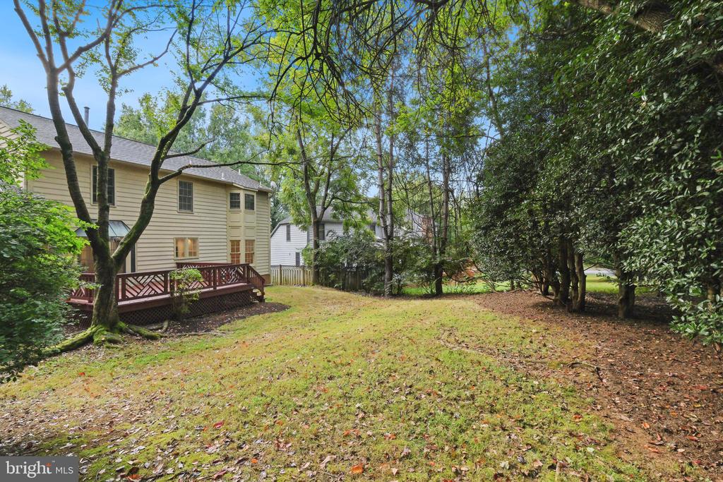 5606 SUGARBUSH LANE