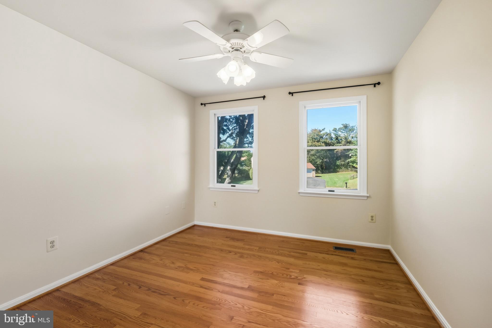 5704 MOSSROCK DRIVE