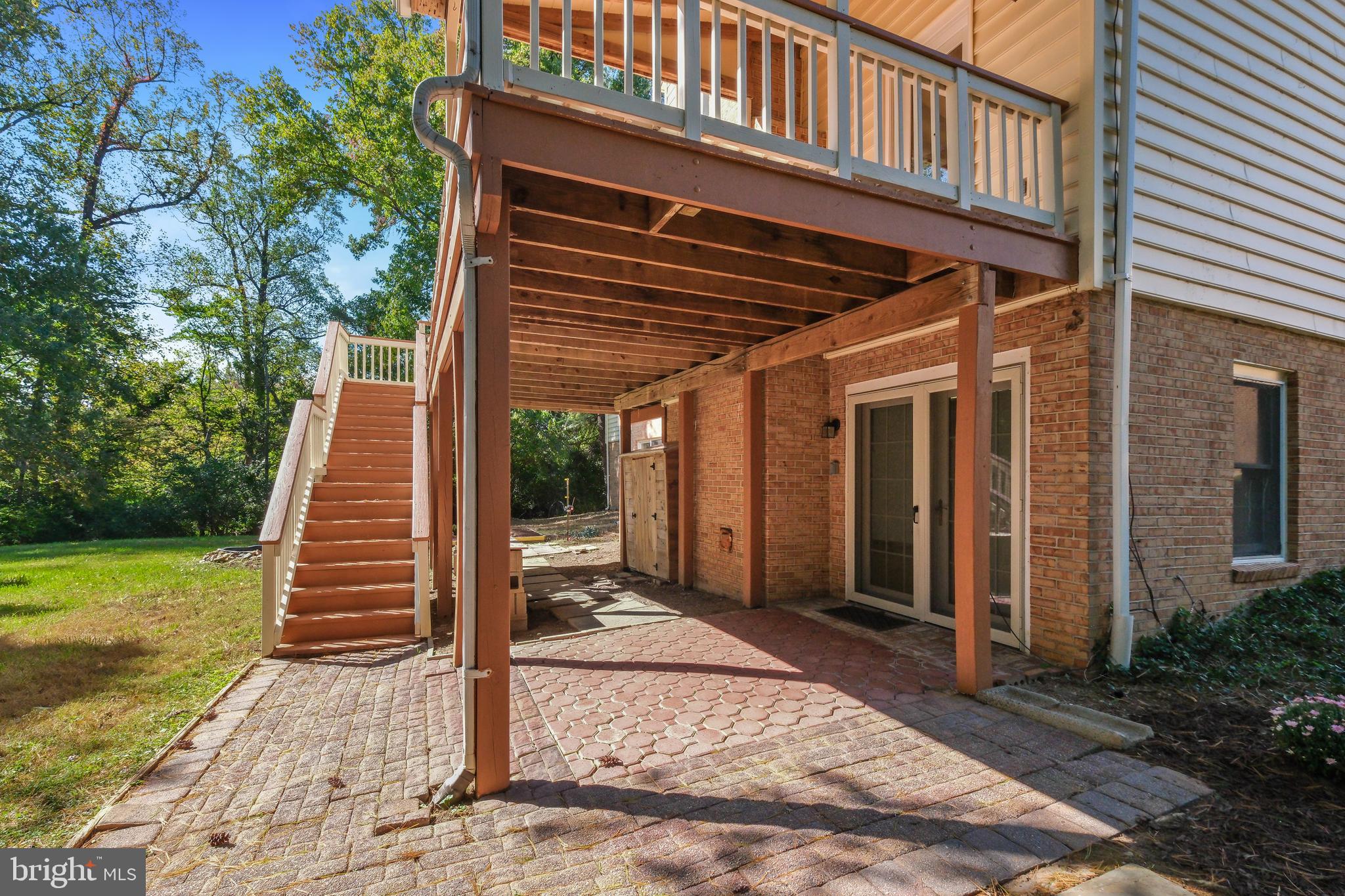 5704 MOSSROCK DRIVE