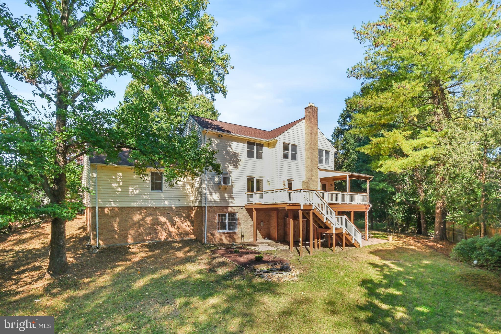 5704 MOSSROCK DRIVE