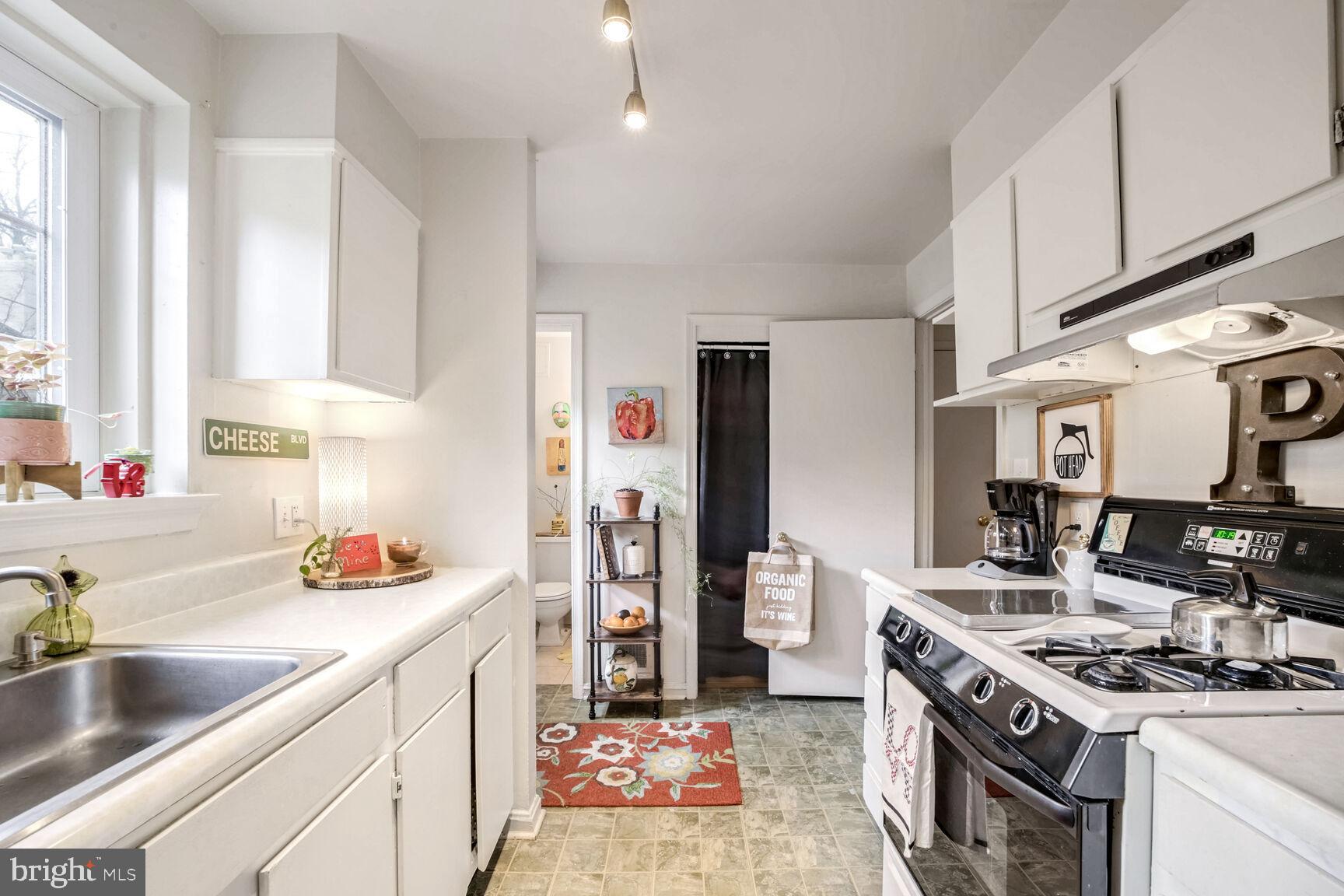 9888 HOLLOW GLEN PLACE 2538B