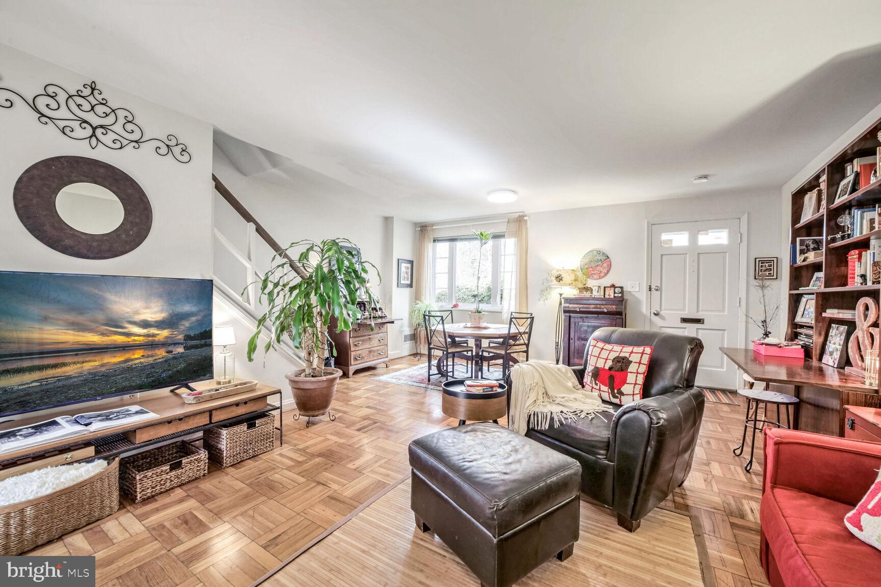 9888 HOLLOW GLEN PLACE 2538B