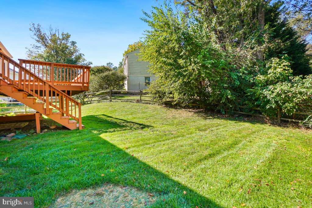 10 MELMARK COURT