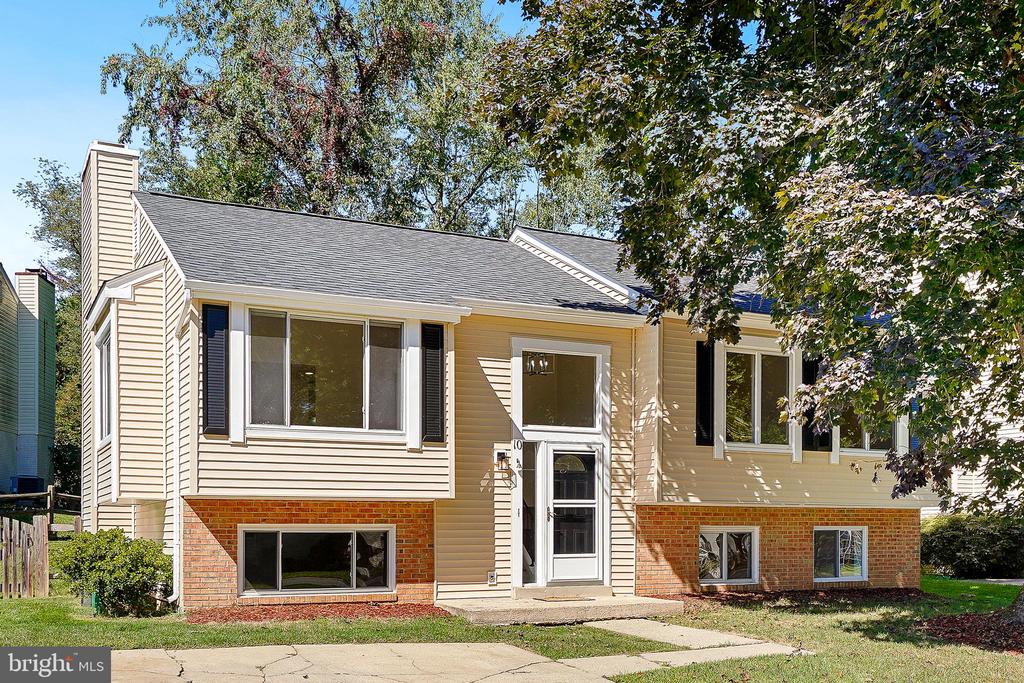 10 MELMARK COURT