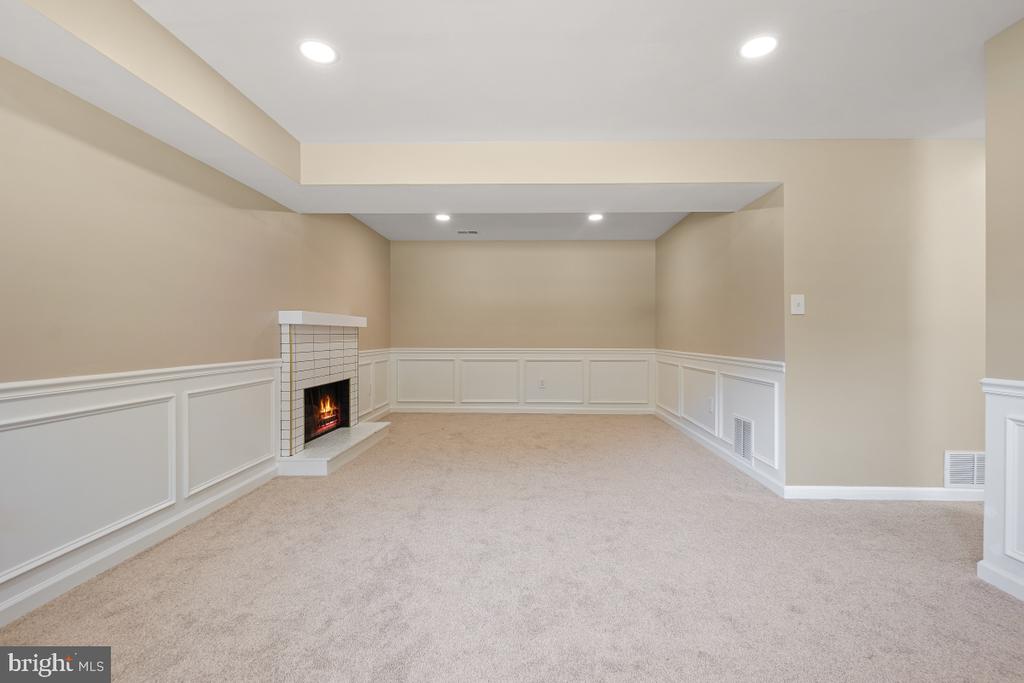 10 MELMARK COURT