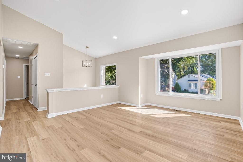 10 MELMARK COURT