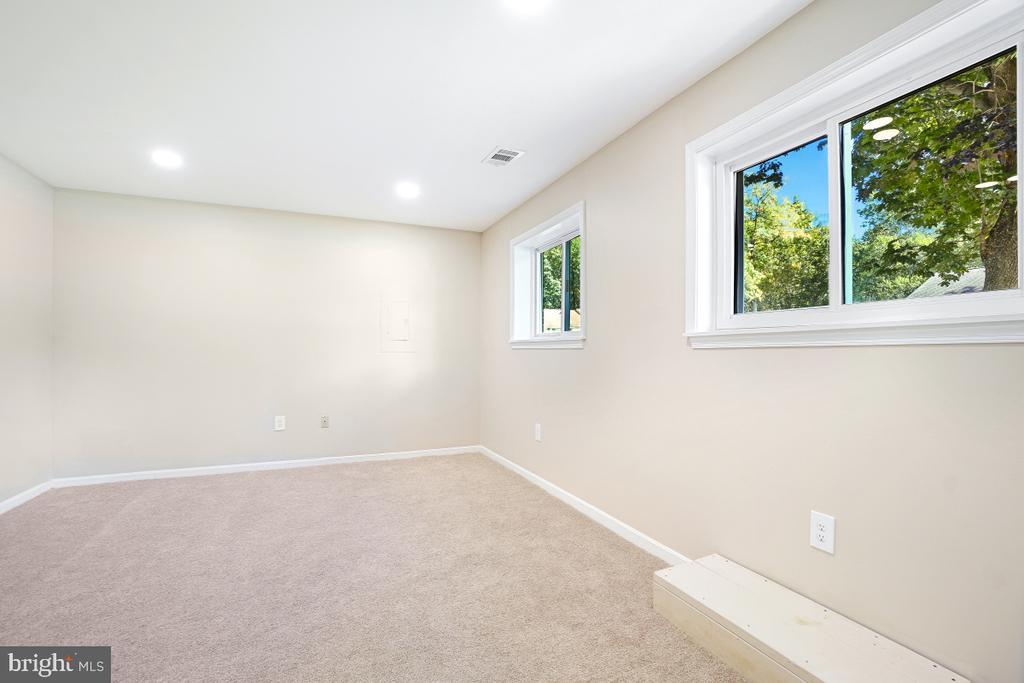 10 MELMARK COURT