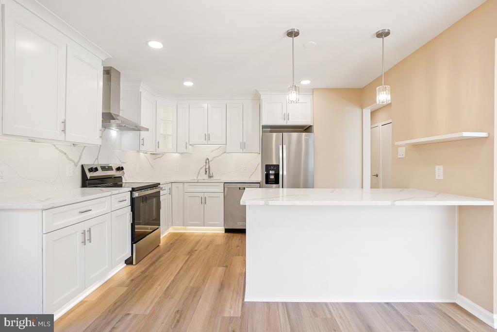 10 MELMARK COURT
