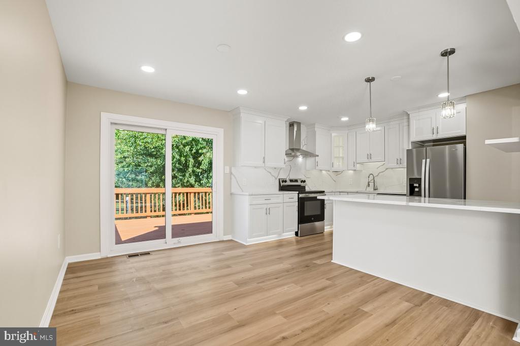 10 MELMARK COURT