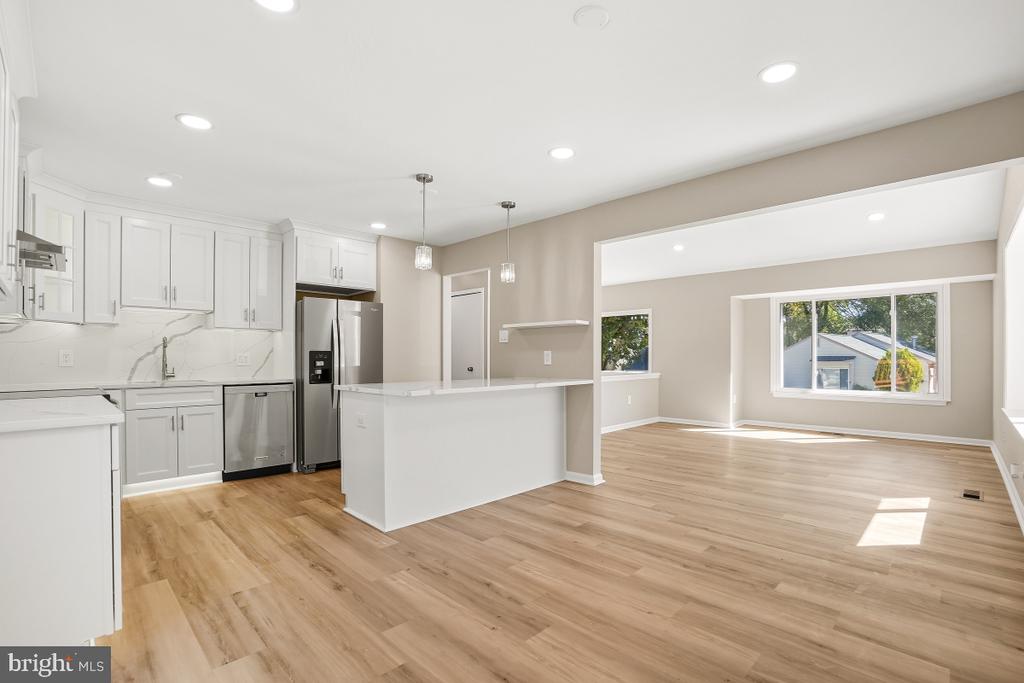 10 MELMARK COURT