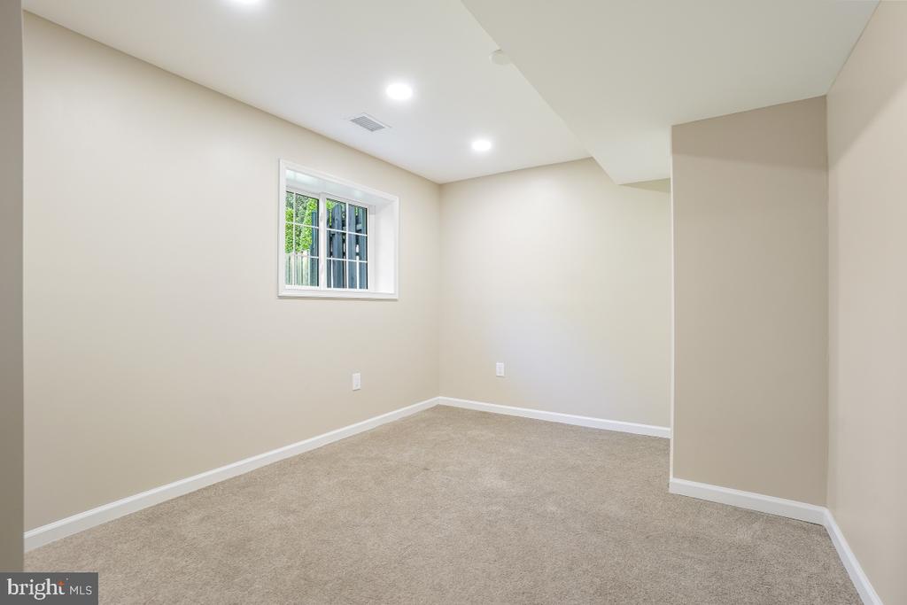 10 MELMARK COURT