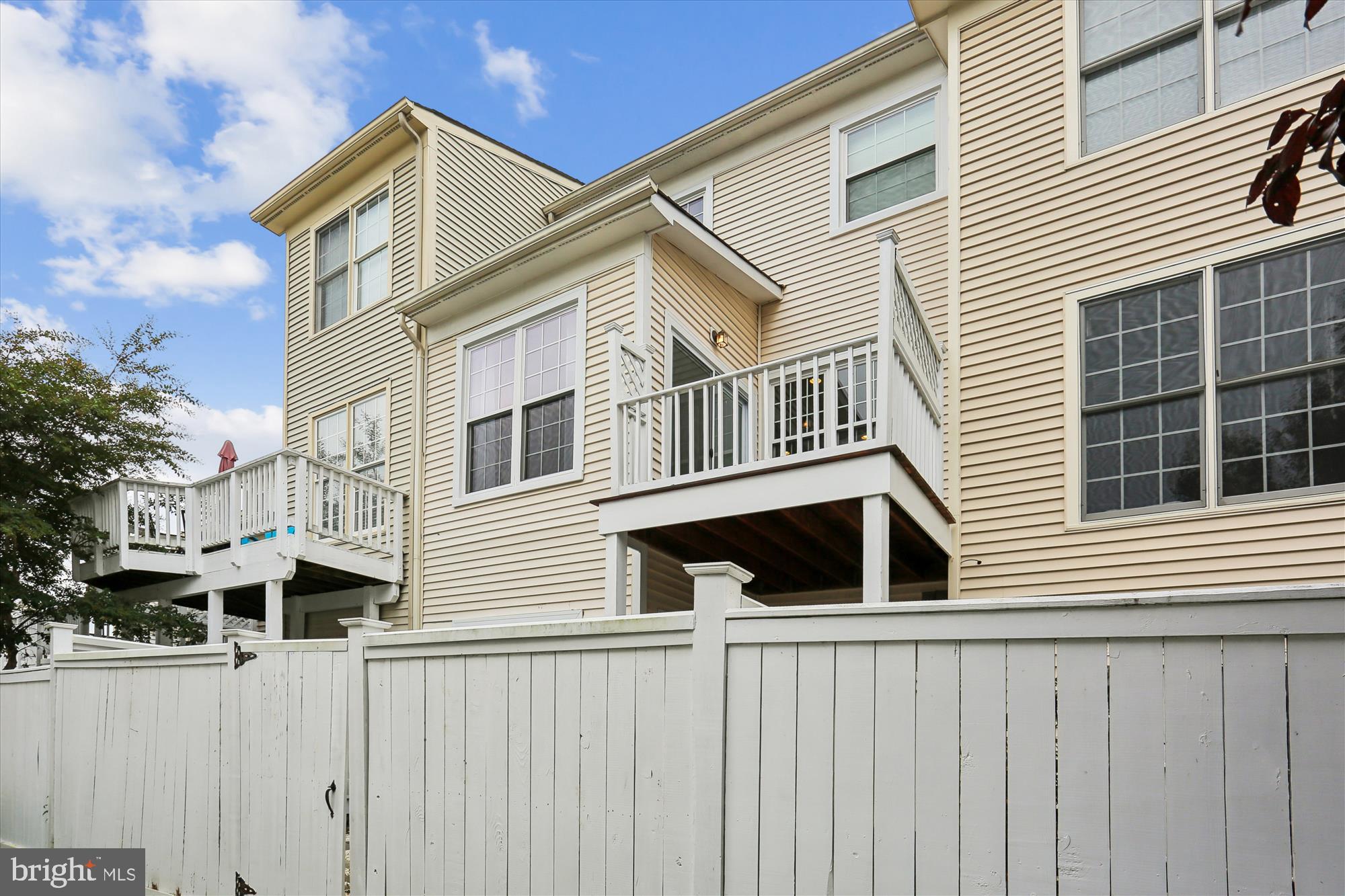 721 ROLLING FIELDS WAY