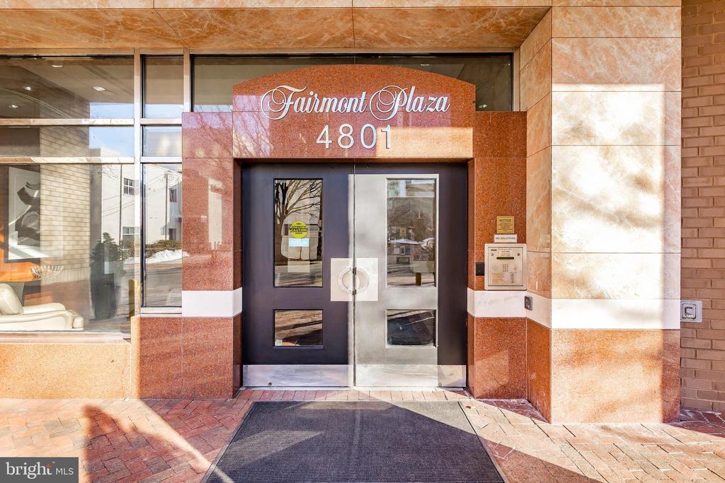 4801 FAIRMONT AVENUE 713