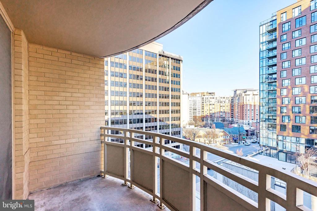 4801 FAIRMONT AVENUE 713