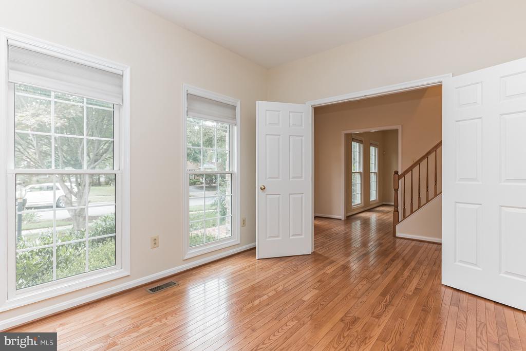 13907 WILLOW TREE DRIVE