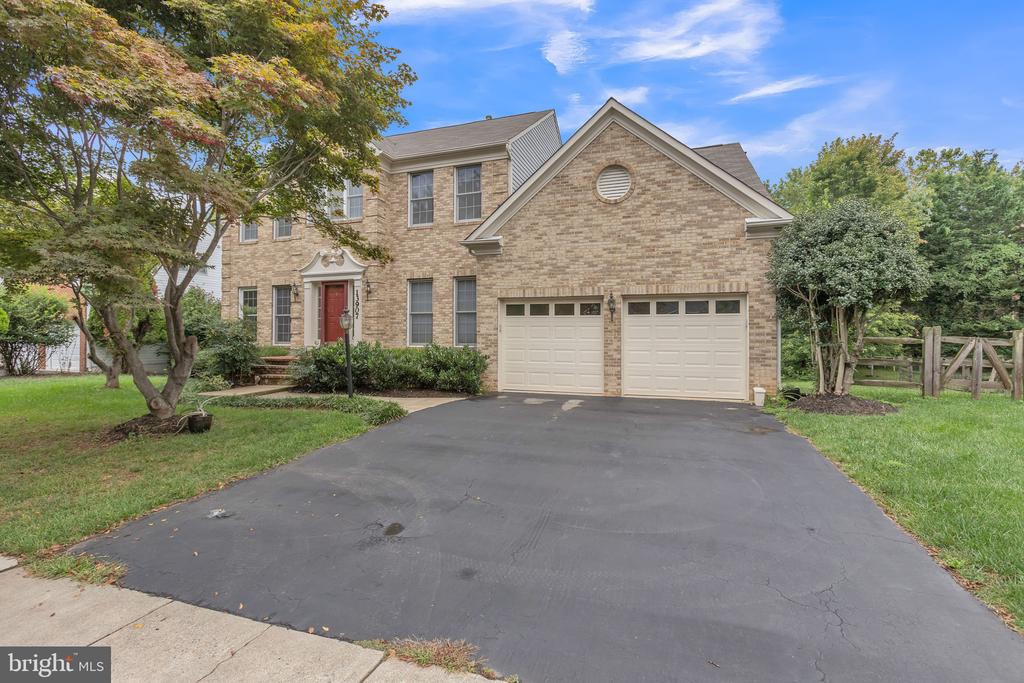13907 WILLOW TREE DRIVE