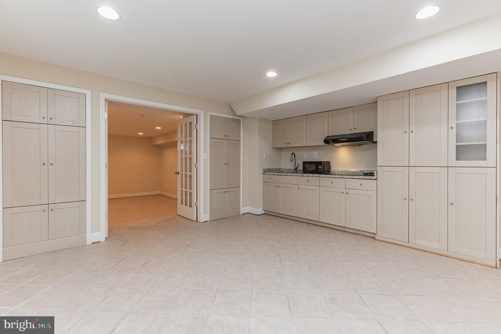 13907 WILLOW TREE DRIVE