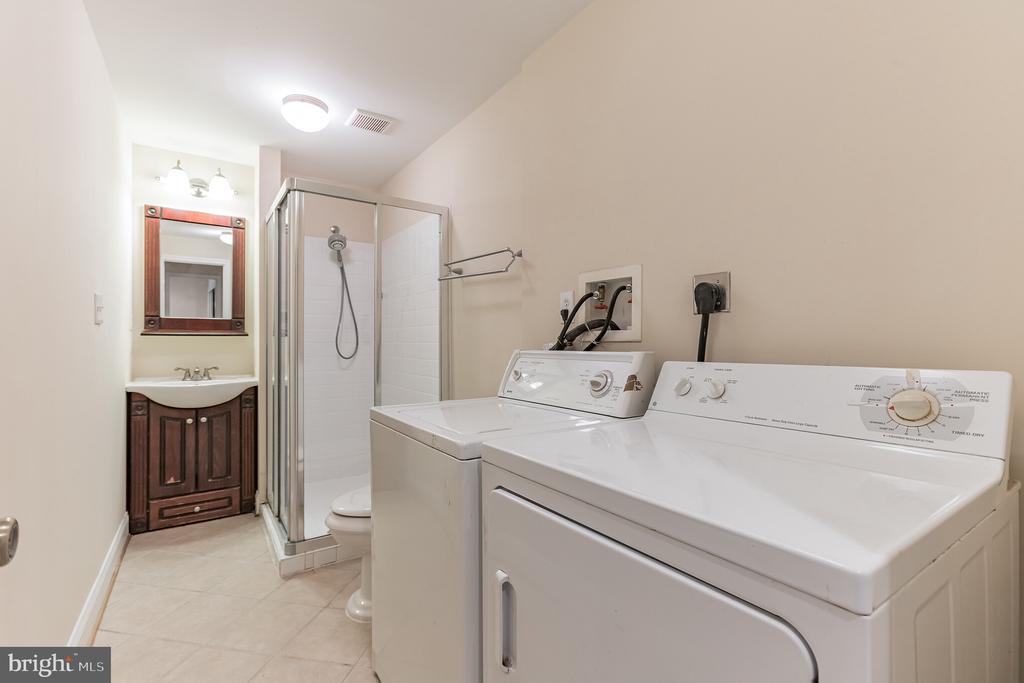 13907 WILLOW TREE DRIVE