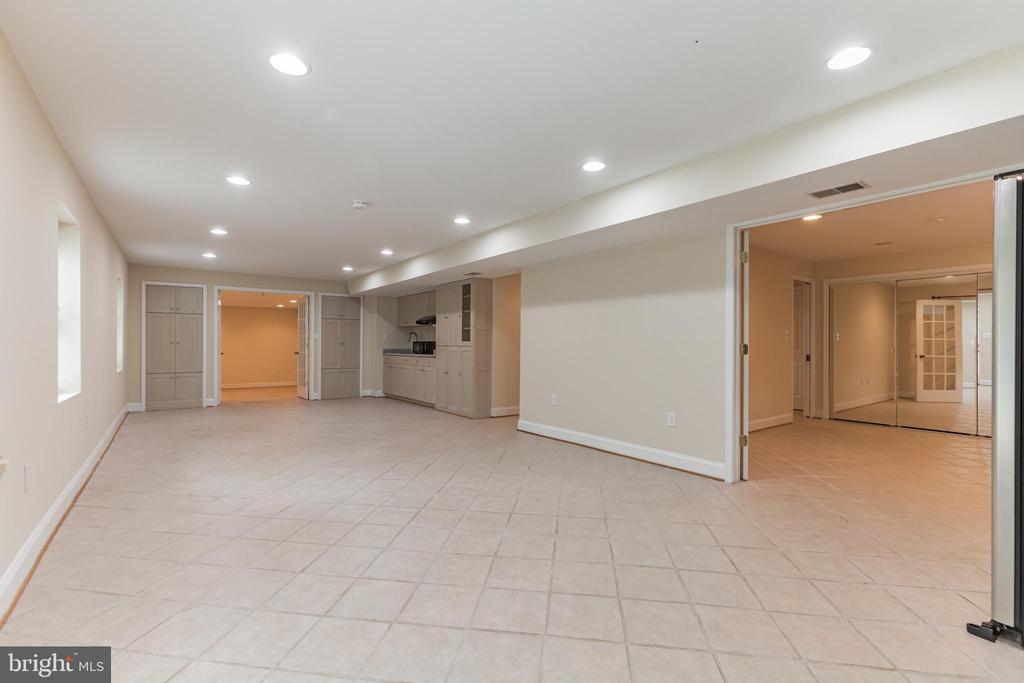 13907 WILLOW TREE DRIVE