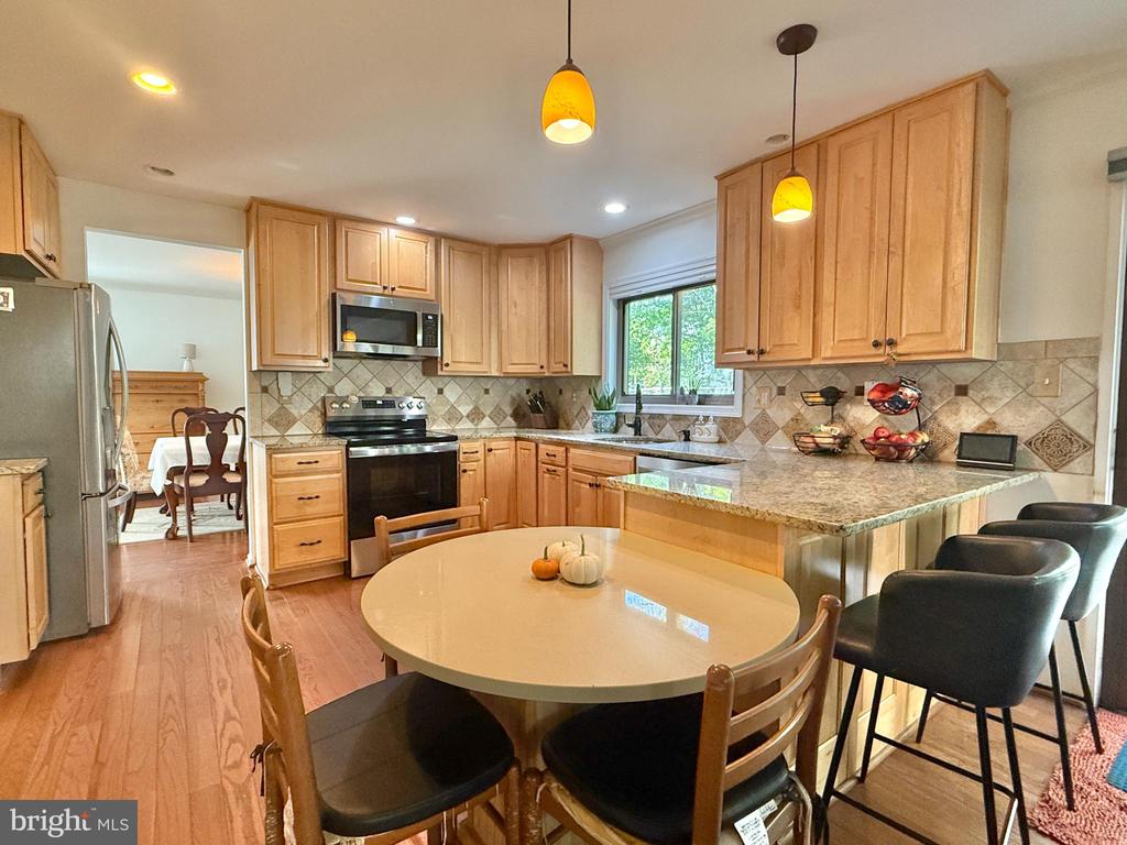 9509 ASPENWOOD COURT