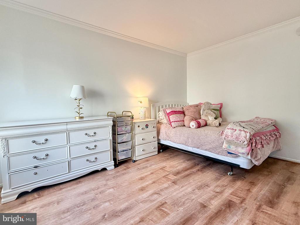 9509 ASPENWOOD COURT