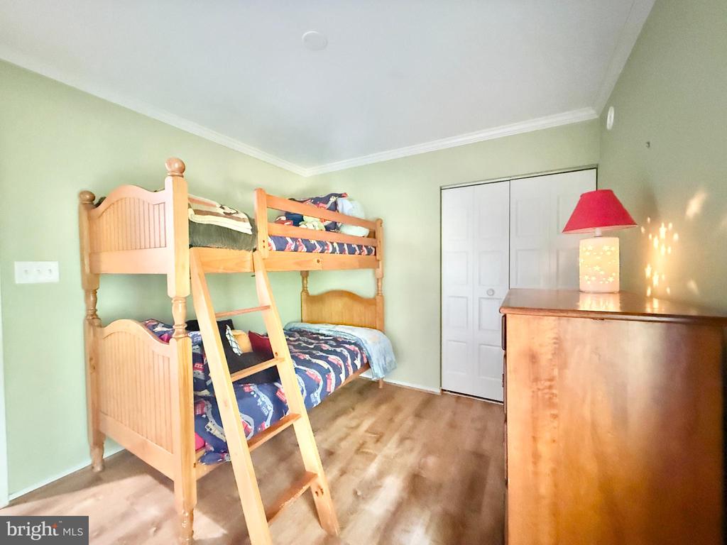 9509 ASPENWOOD COURT