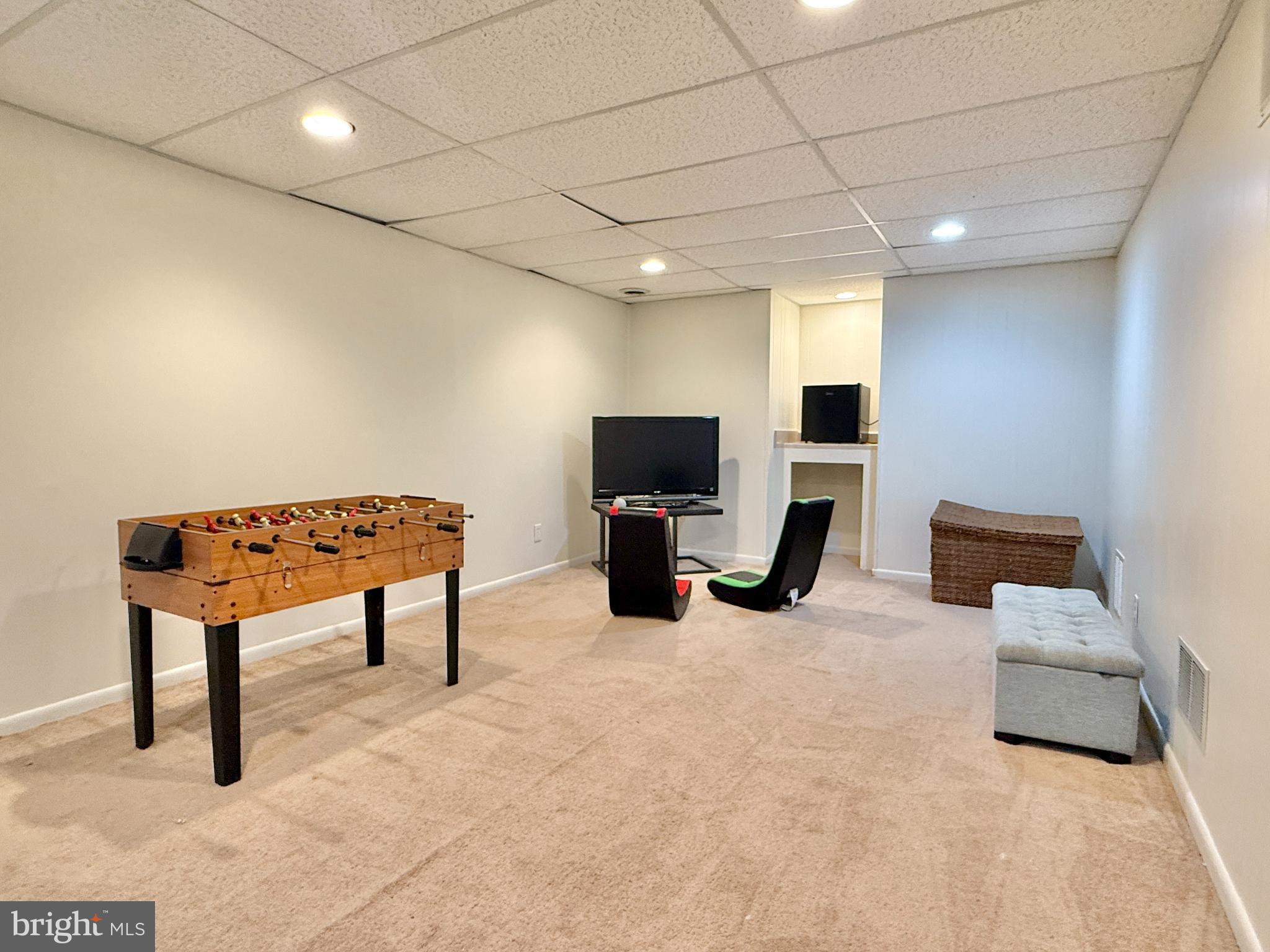 9509 ASPENWOOD COURT