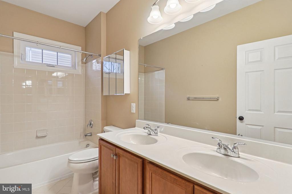8242 CASTANEA LANE