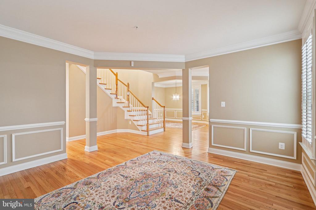 8242 CASTANEA LANE