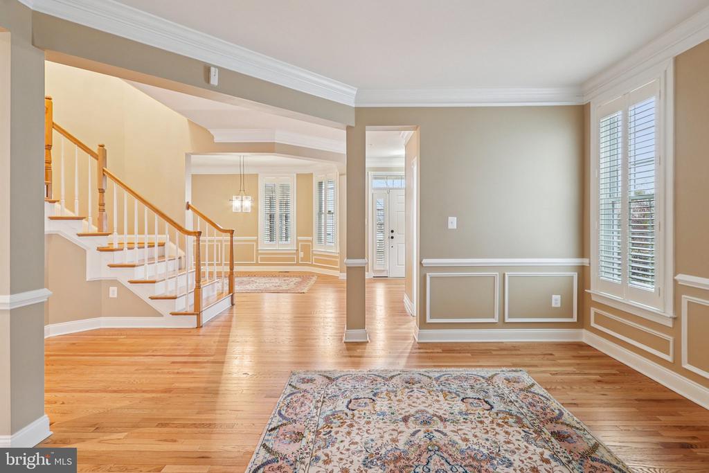 8242 CASTANEA LANE