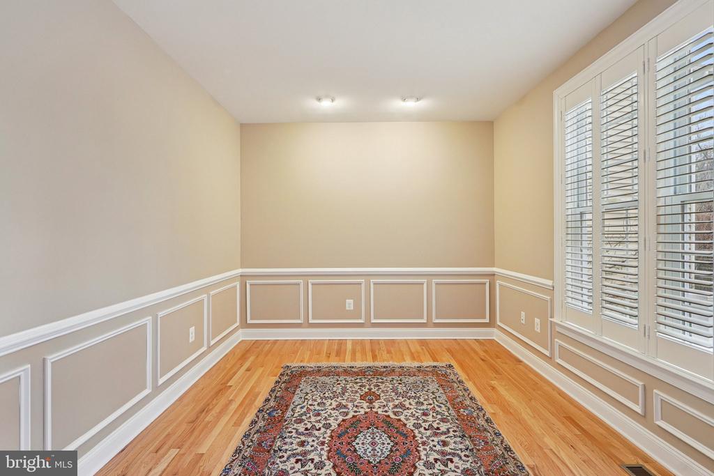 8242 CASTANEA LANE