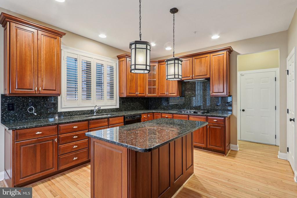 8242 CASTANEA LANE