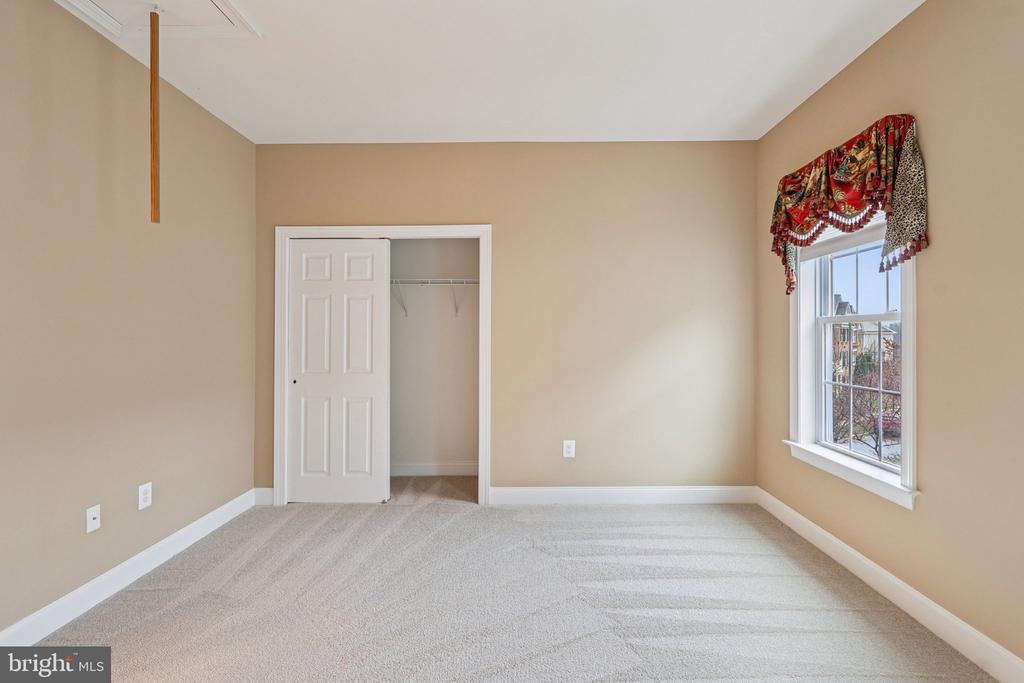 8242 CASTANEA LANE