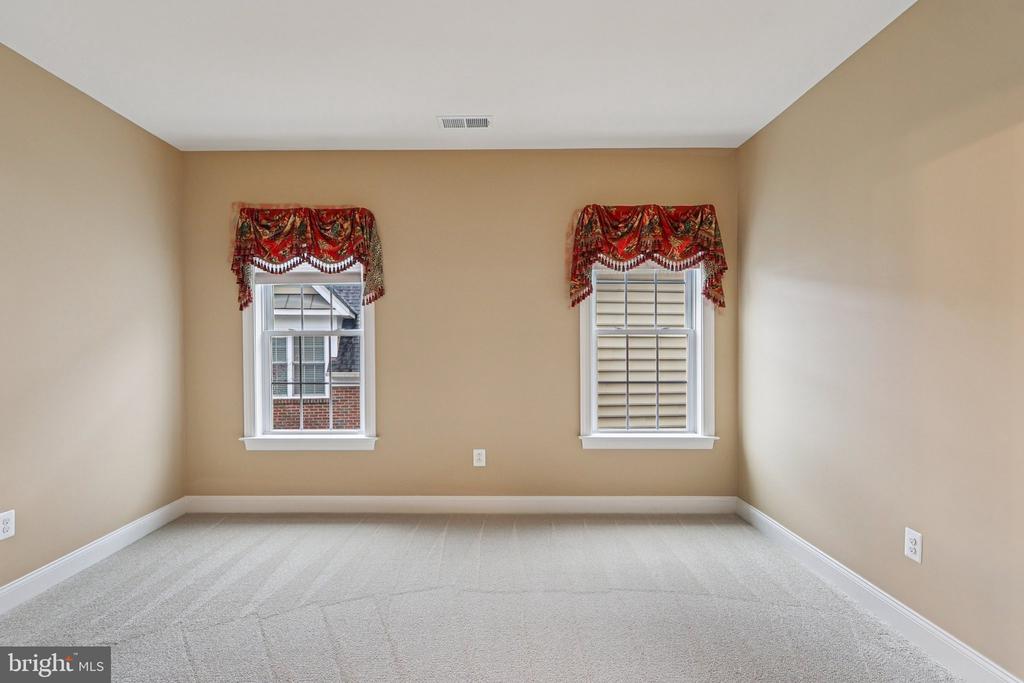 8242 CASTANEA LANE