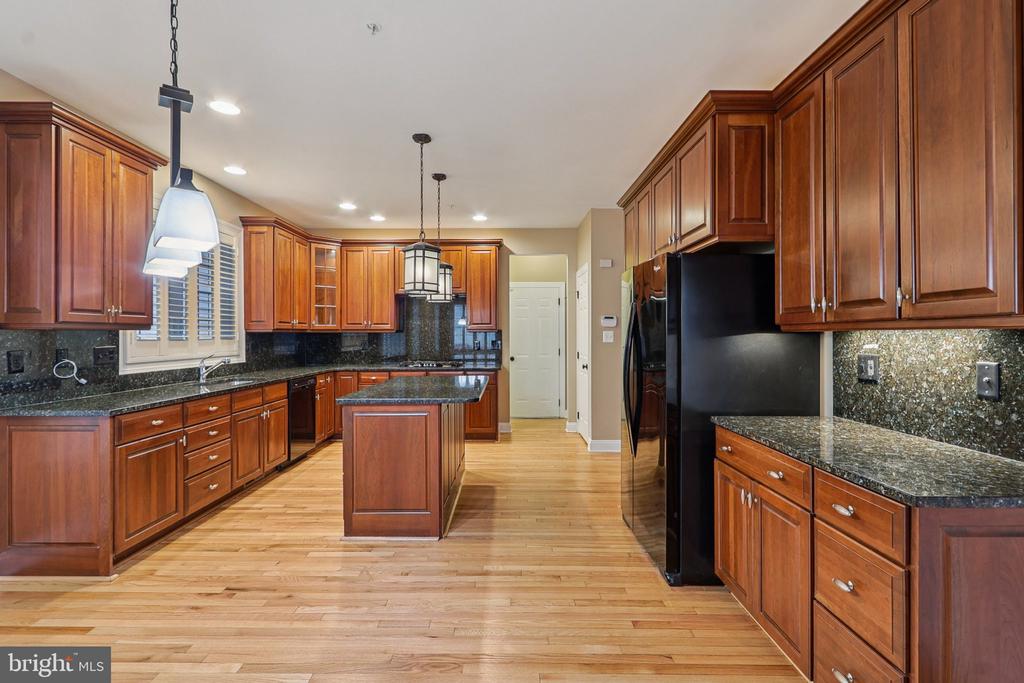 8242 CASTANEA LANE