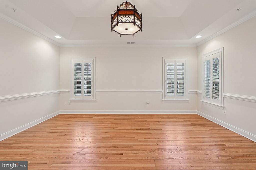 8242 CASTANEA LANE